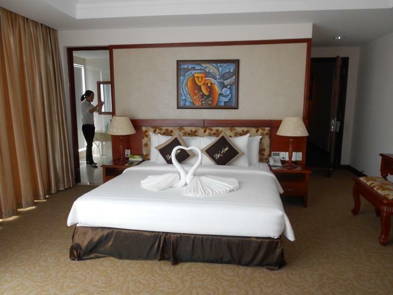 Ttc Hotel - Tan Binh Ho Chi Minh-stad Buitenkant foto